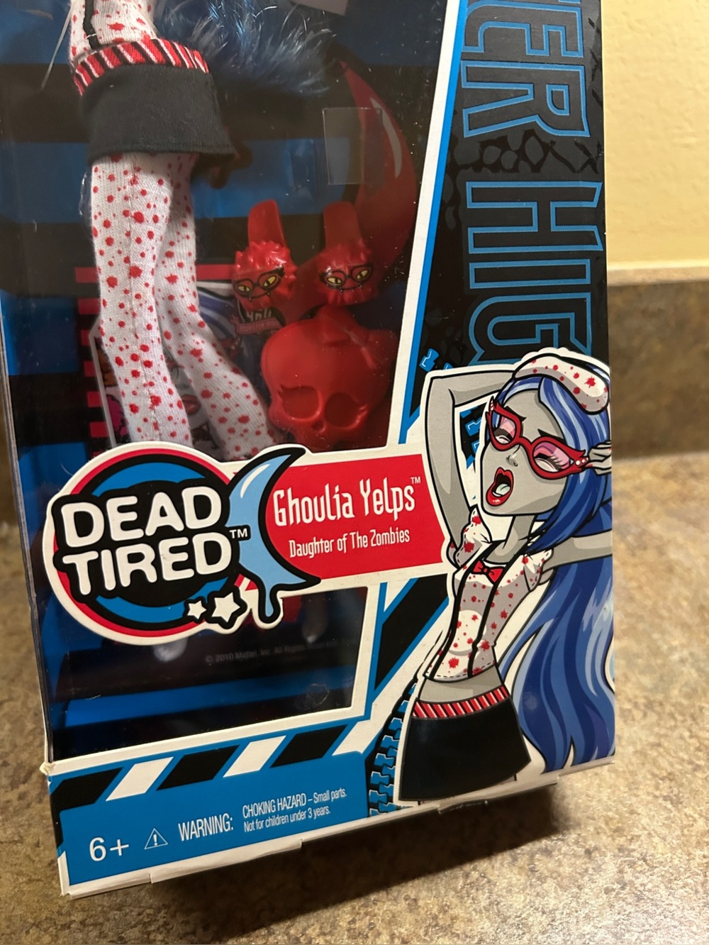 Monster High Ghoulia Yelps “DEAD TIRED” Doll- NIB - Picture 3 of 6
